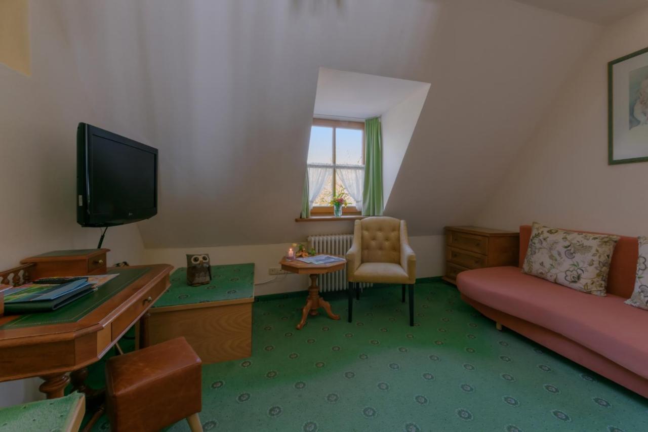 Hotel "Malerwinkel" Gmbh Seeon-Seebruck Chambre photo